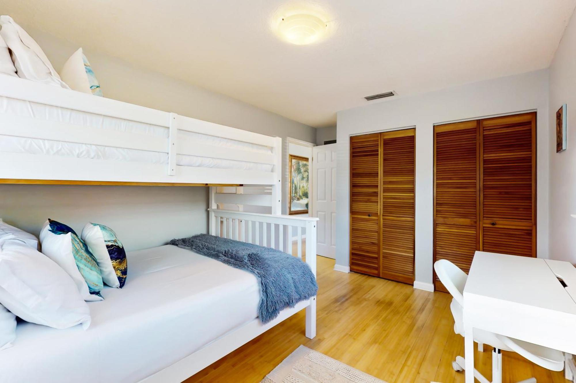 Sunset Breeze Villa Butler Beach Exterior foto