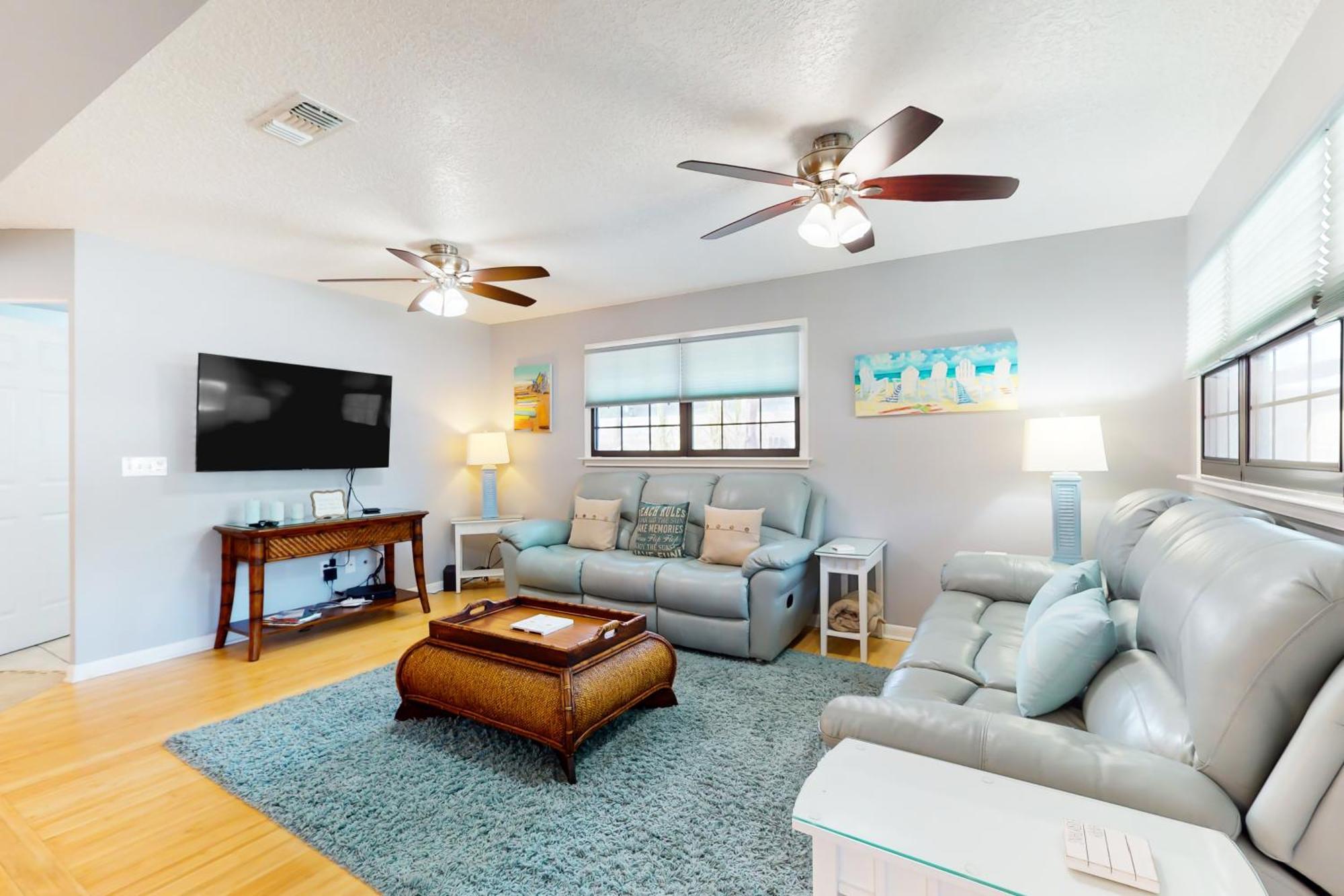 Sunset Breeze Villa Butler Beach Exterior foto